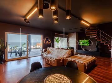 Apartamento de 3 quartos, Balneário Camboriú · COBERTURA VISTA MAR FINAMENTE MOBILIADA NA PRAIA DOS AMORES EM BALNEÁRIO CAMBORIÚ-SC