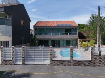 Casa · 290m² · 5 Quartos · 4 Vagas · Sobrado pronto para morar com 05 suítes  á 180 metros da praia no Balneário Princesa do Mar em Itapo