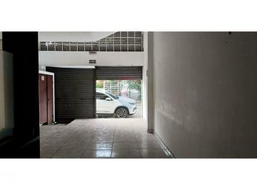 Comercial · 81m² · Ponto Comercial com Sucesso Garantido na Zona Norte!