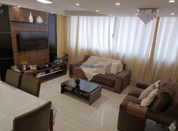 Apartamento · 79m² · 2 Quartos · Apartamento em Saúde com 79m².