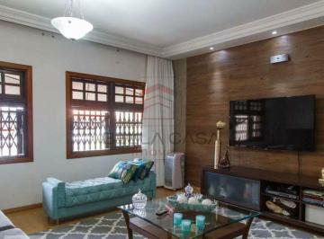 Casa · 202m² · 3 Quartos · 2 Vagas · Casa com 3 quartos e duas vagas na Vila Prudente!