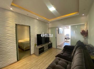 Casa · 300m² · 3 Quartos · 2 Vagas · Casa residencial com 3 quartos sendo 2 suíte disponível para venda no bairro Santa Mônica em Uberlân