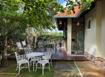 Casa · 100m² · 3 Quartos · 2 Vagas · Refugio Serrano no Montserrat com mezanino, Jardim e Ambientes Aconchegantes