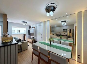 d1dbc629bd2d037aa6eb732315eb3bdcddd6b0fe · Apartamento mobiliado com 3 quartos à venda em São José/SC.
