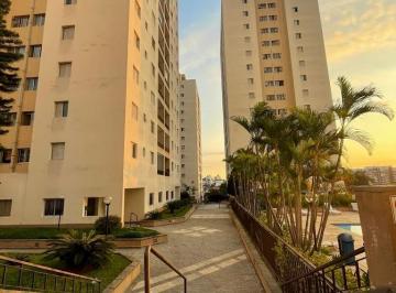 Apartamento de 3 quartos, São Paulo · Apartamento com 3 quartos para aluguel em Vila Butantã.FL29