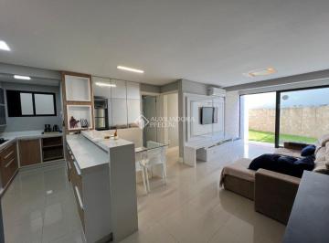 Apartamento · 104m² · 2 Quartos · 2 Vagas · Ótimo apartamento na Praia dos Amores em Balneário Camboriú.