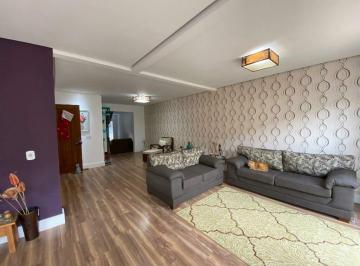 Casa · 220m² · 3 Quartos · 4 Vagas · Sobrado para Alugar no Demarchi com 3 Suítes, 4 Vagas e Lazer Completo