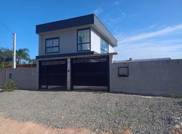 Casa de 3 quartos, Barra Velha · Casa de praia seminova com piscina e salão de festas