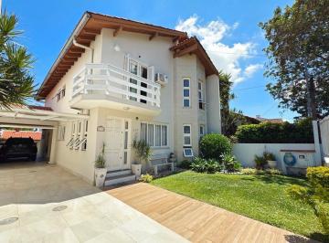 Casa · 280m² · 4 Quartos · 4 Vagas · Casa em Ipanema