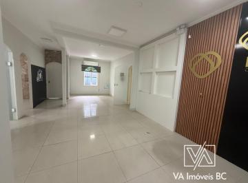 Casa · 200m² · 10 Quartos · Casa à venda no bairro Centro - Balneário Camboriú/SC