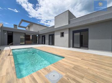Casa · 165m² · 4 Quartos · 2 Vagas · Sobrado no Centro de Xangri Lá