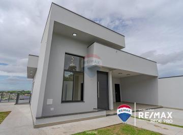 Casa · 240m² · 3 Quartos · 2 Vagas · Casa Térrea em Bairro para locação/venda , com 3 quartos, 1 suíte , 1 quarto reversível, churrasquie