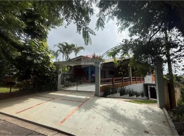 Casa · 320m² · 4 Quartos · Casa de Luxo com Piscina no Vista Alegre