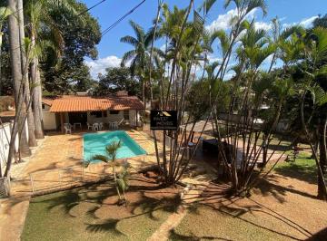 Casa · 220m² · 5 Quartos · 10 Vagas · Casa com 5 quartos em excelente terreno em Juatuba/MG