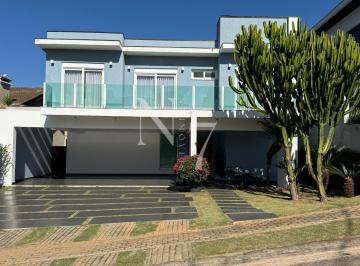 Casa · 390m² · 4 Quartos · 4 Vagas · Sobrado de Alto Padrão com 4 Suítes em Condomínio Clube Atibaia.