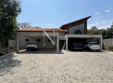 Casa · 378m² · 4 Quartos · 8 Vagas · Casa em condomínio com 4 Suítes e área gourmet completa!