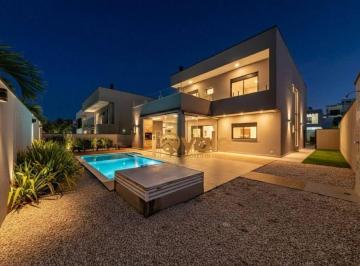 Casa · 310m² · 4 Quartos · 4 Vagas · Casa em Jardim Bela Vista, São José dos Campos/SP de 310m² 4 quartos à venda por R$ 3.500.000,00