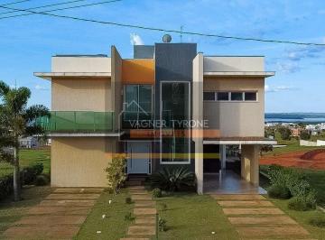 Casa · 290m² · 4 Quartos · 3 Vagas · Casa em , Paranapanema/SP de 290m² 4 quartos à venda por R$ 1.750.000,00