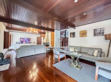 Casa · 267m² · 4 Quartos · 2 Vagas · Casa em Várzea, Teresópolis/RJ de 267m² 4 quartos à venda por R$ 1.400.000,00