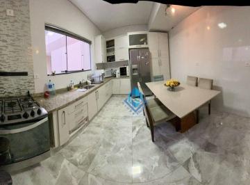 Casa · 305m² · 3 Quartos · 4 Vagas · Sobrado em Jardim das Américas, São Bernardo do Campo/SP de 305m² 3 quartos à venda por R$ 1.300.000