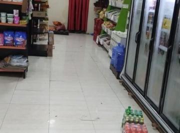 Comercial · 500m² · Salão em Alemoa, Santos/SP de 500m² para locação R$ 7.500,00/mes