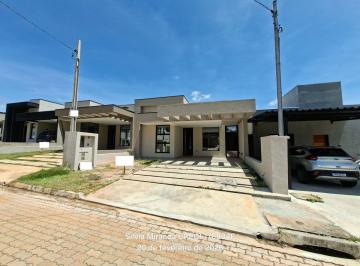 Casa de 3 quartos, Cotia · Casa térrea em condomínio com clube completo e segurança. Lago dos Pássaros