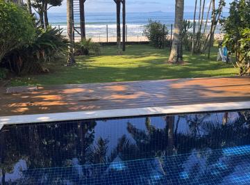 Casa de 4 quartos, São Sebastião · Casa pé na areia com 4 suítes a venda em Maresias
