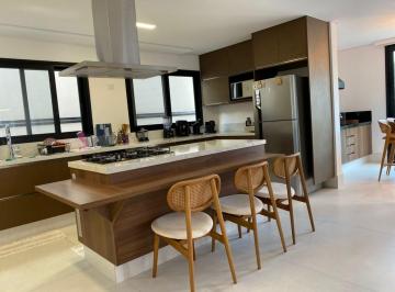 Casa · 340m² · 5 Quartos · 4 Vagas · Porteira Fechada - Casa no Residencial 5 - Alphaville