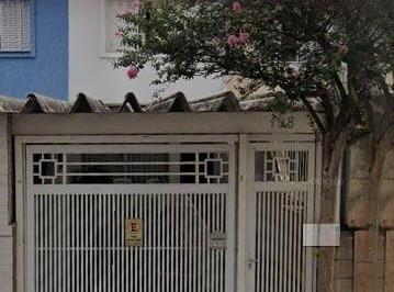 Casa · 255m² · 4 Quartos · 3 Vagas · Sobrado para venda possui 255 m² com 4 Dormitórios B. Barcelona - São Caetano...