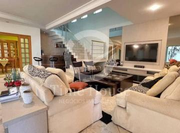 Casa · 423m² · 5 Quartos · 6 Vagas · obrado com 3 Quartos e 5 banheiros à Venda, 423 m² Jardim São Caetano