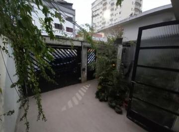 Casa · 249m² · 2 Quartos · 4 Vagas · 4 Casas no mesmo quintal em São Caetano
