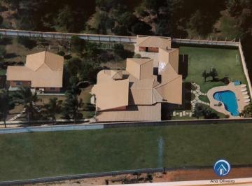 Rural de 4 quartos, Jacareí · Chácara de 4600m² com 4 dormitórios e casa de caseiro no Veraneio Ijal em Jacareí