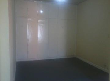 Casa · 220m² · 3 Quartos · 6 Vagas · Imperdível Casa à Venda em São Paulo-SP, na Vila Monumento, com 3 Quartos, 1 Suíte e 6 Vagas de Gara