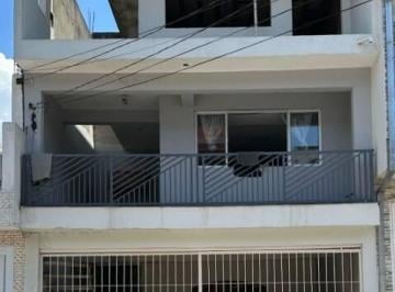 Casa · 220m² · 2 Quartos · 1 Vaga · Sobrado de 220m²| 2 Quartos| com 2 Casas para Renda no Bandeiras - Osasco .