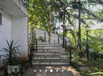 Casa · 635m² · 4 Quartos · 10 Vagas · Casa à venda no Interlagos com 635m, 4 Suítes e 10 Vagas