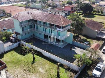 Casa · 308m² · 10 Quartos · 10 Vagas · Residencial com 10 dormitórios apenas 300 metros da praia do Balneário Brasília!