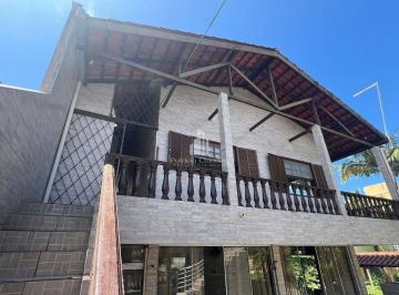 Casa · 320m² · 9 Quartos · Venda Conjunta: 2 Sobrados no Mesmo Terreno, Prontos para Morar!