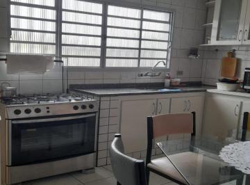 Casa · 125m² · 3 Quartos · 2 Vagas · Casa à venda em São Paulo - Vila Campo Grande: 3 quartos, 1 suíte, 2 banheiros, 2 vagas, 125m². Apro