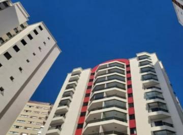 Apartamento · 83m² · 3 Quartos · 2 Vagas · Apartamento no Condomínio Edifício Monte Carlo na Santa Teresinha com 83m² 3 dormitórios 1 suíte 2 b