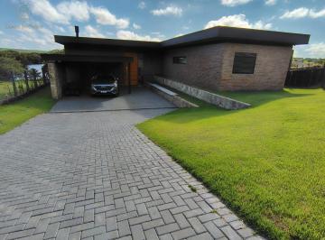 Casa · 238m² · 3 Quartos · Casa à venda e para alugar em Sertanópolis, Ecovillas Do Lago, com 3 suítes, com 238.54 m²