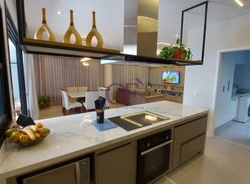 Casa · 242m² · 3 Quartos · 4 Vagas · Sobrado no Campos de Medeiros com 3 Suítes, Piscina e Área Gourmet Completa