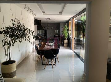 Casa · 180m² · 4 Quartos · 3 Vagas · Casa no Condomínio Chácara das Palmeiras Imperiais – Medeiros, Jundiaí