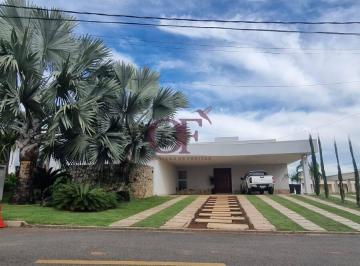 Casa · 670m² · 3 Quartos · 6 Vagas · Casa de Luxo no Residencial dos Lagos com Piscina Aquecida e Terreno de 1.316 m²