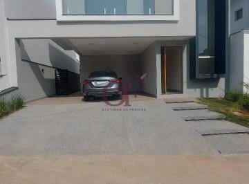 Casa · 215m² · 3 Quartos · 4 Vagas · Sobrado com 3 Suítes e Piscina em Frente à Serra do Japi – Jundiaí/SP