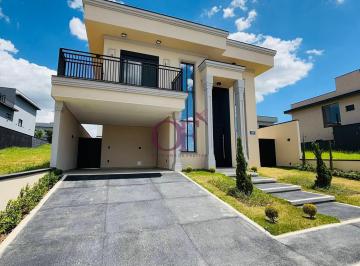 Casa · 233m² · 3 Quartos · 4 Vagas · Casa Neoclássica no Gran Ville São Venâncio – 3 Suítes e Piscina Aquecida