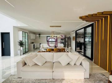 Casa · 800m² · 3 Quartos · 6 Vagas · Terras da Alvorada – Sobrado Moderno com 6 Vagas e Jardim Paisagizado