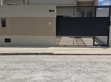Casa · 135m² · 3 Quartos · 2 Vagas · Casa Bairro Sim  -  Feira de Santana