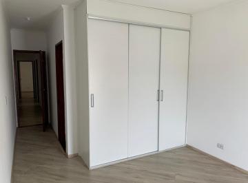8d434972-85ad-4249-a7e8-95bfcab5da42 · Atraente casa para locação em Vila Isolina Mazzei com 3 quartos, sendo 1 suíte, 120m²