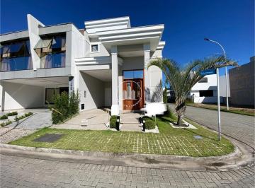 Casa · 165m² · 3 Quartos · 2 Vagas · Casa de 3 quartos com 1 suíte e SPA no Costa do Sol, Biguaçu