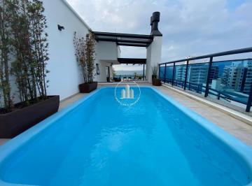 Apartamento · 340m² · 3 Quartos · 3 Vagas · Cobertura com 340m² com vista mar e piscina no Estreito